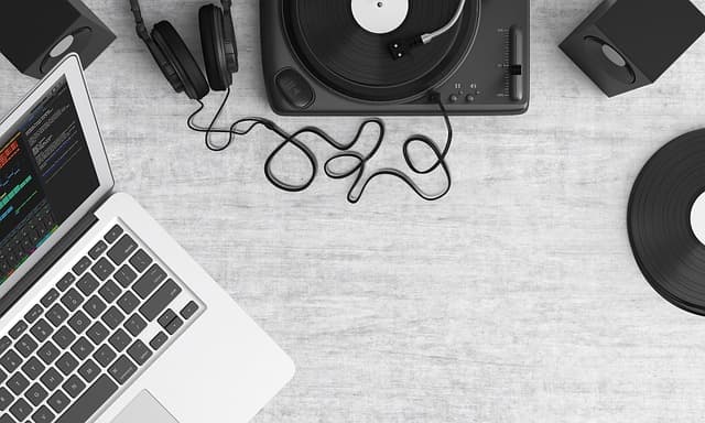 How to Quickly Convert Audio and Video Interview Recordings into Text Using Neural Networks